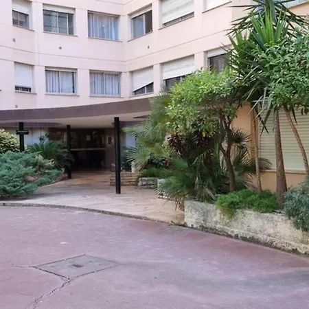 Studio Centre Apartment